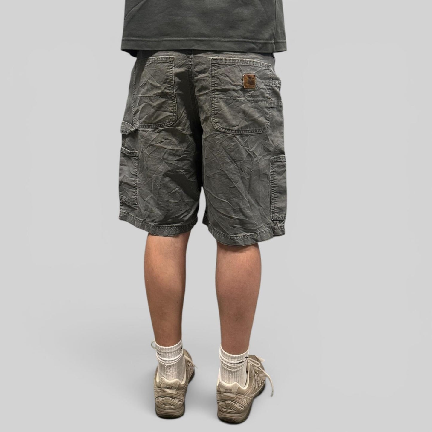 Carhartt baggy carpenter shorts (W32)