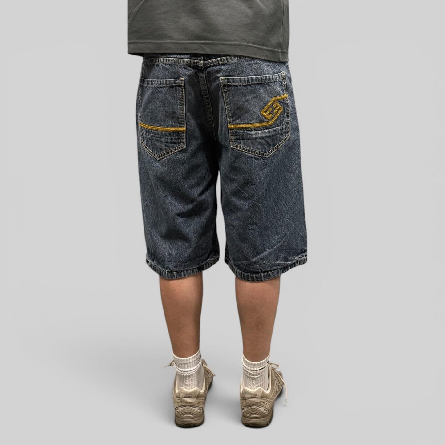 Vintage Y2K Enyce baggy hip hop jorts (W34)