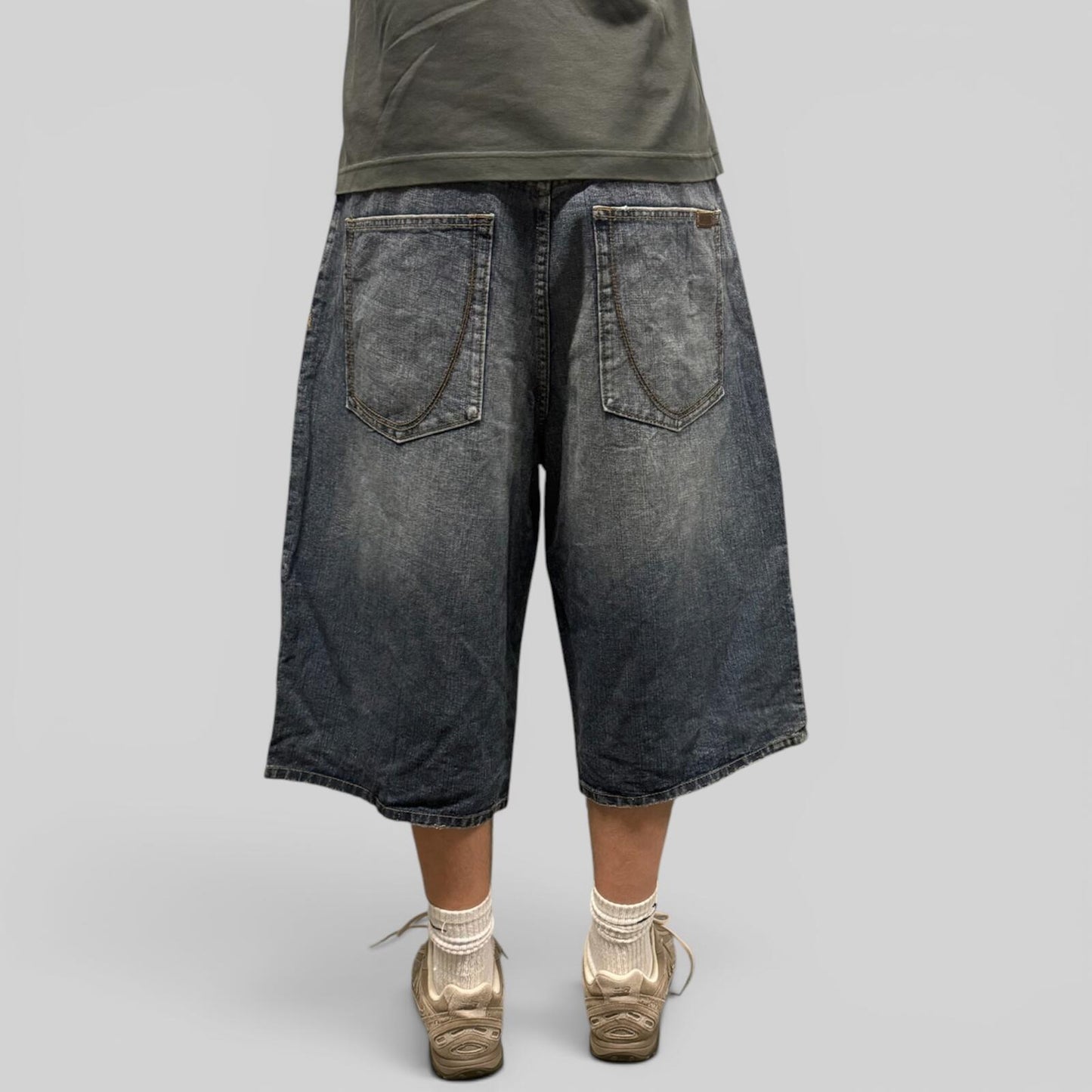 Vintage Y2K Sean John baggy hip hop jorts (W38)
