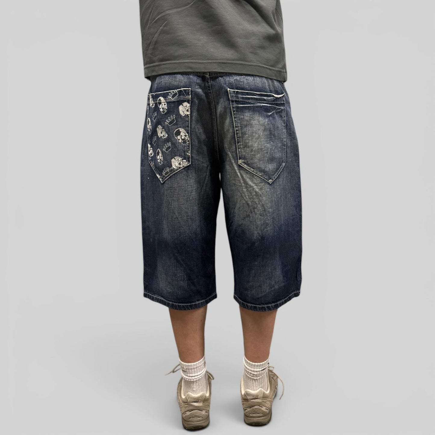 Vintage Y2K baggy hip hop jorts (W40)