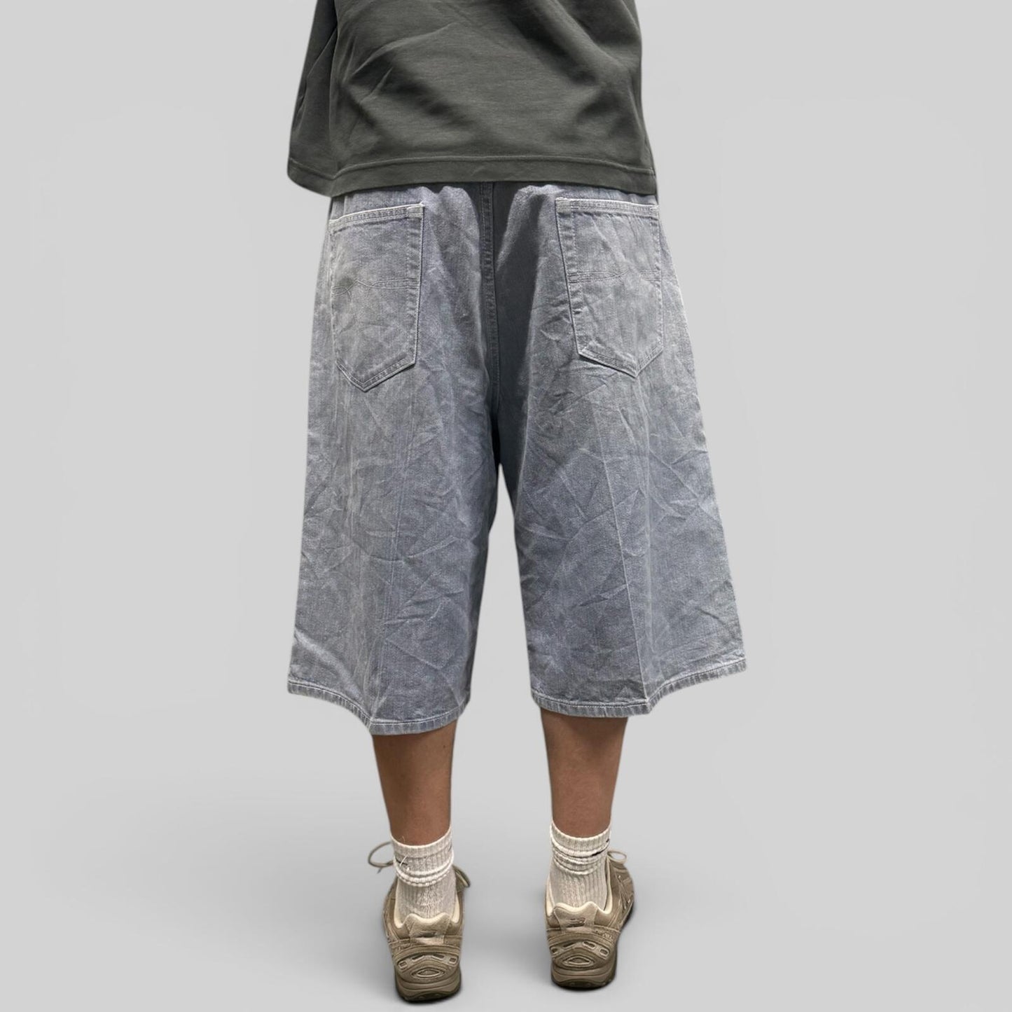 Vintage Y2K baggy hip hop jorts (W38)