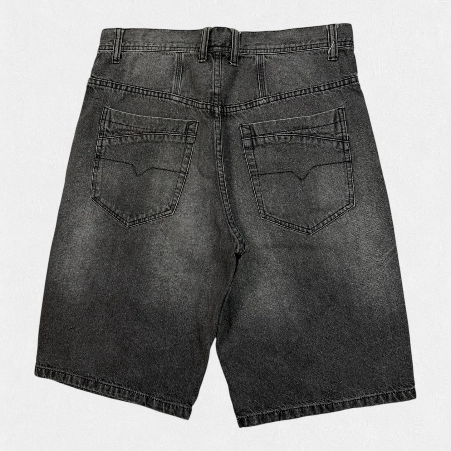 Vintage Y2K baggy hip hop jorts (W32)