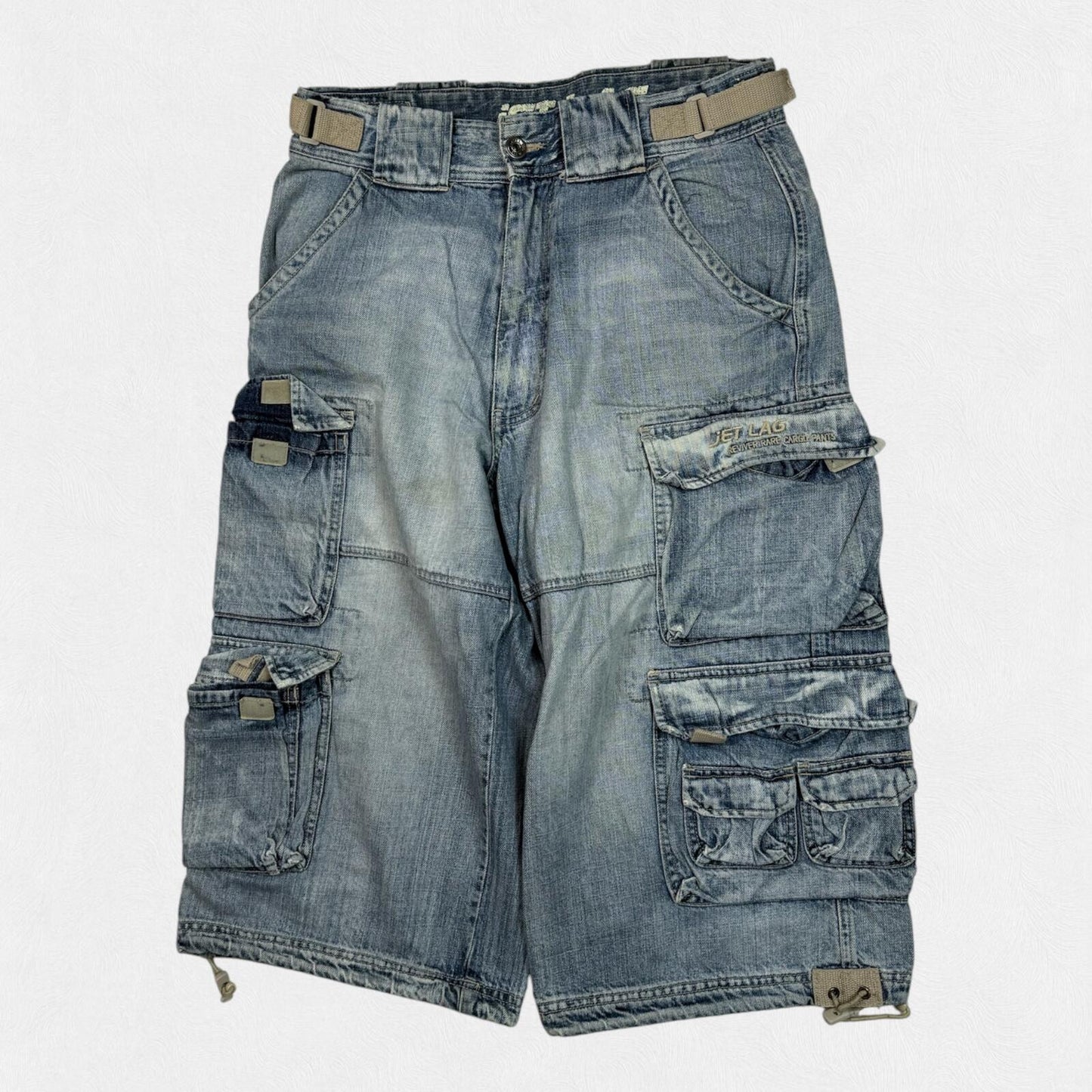 Vintage Y2K baggy cargo denim jean shorts (W32)