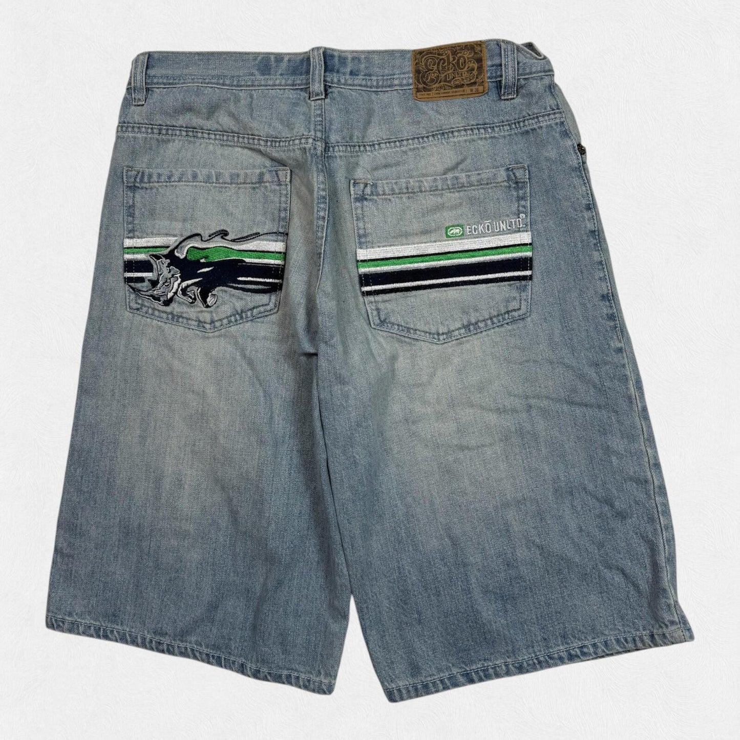 Vintage Y2K Ecko Unltd baggy hip hop jorts (W36)