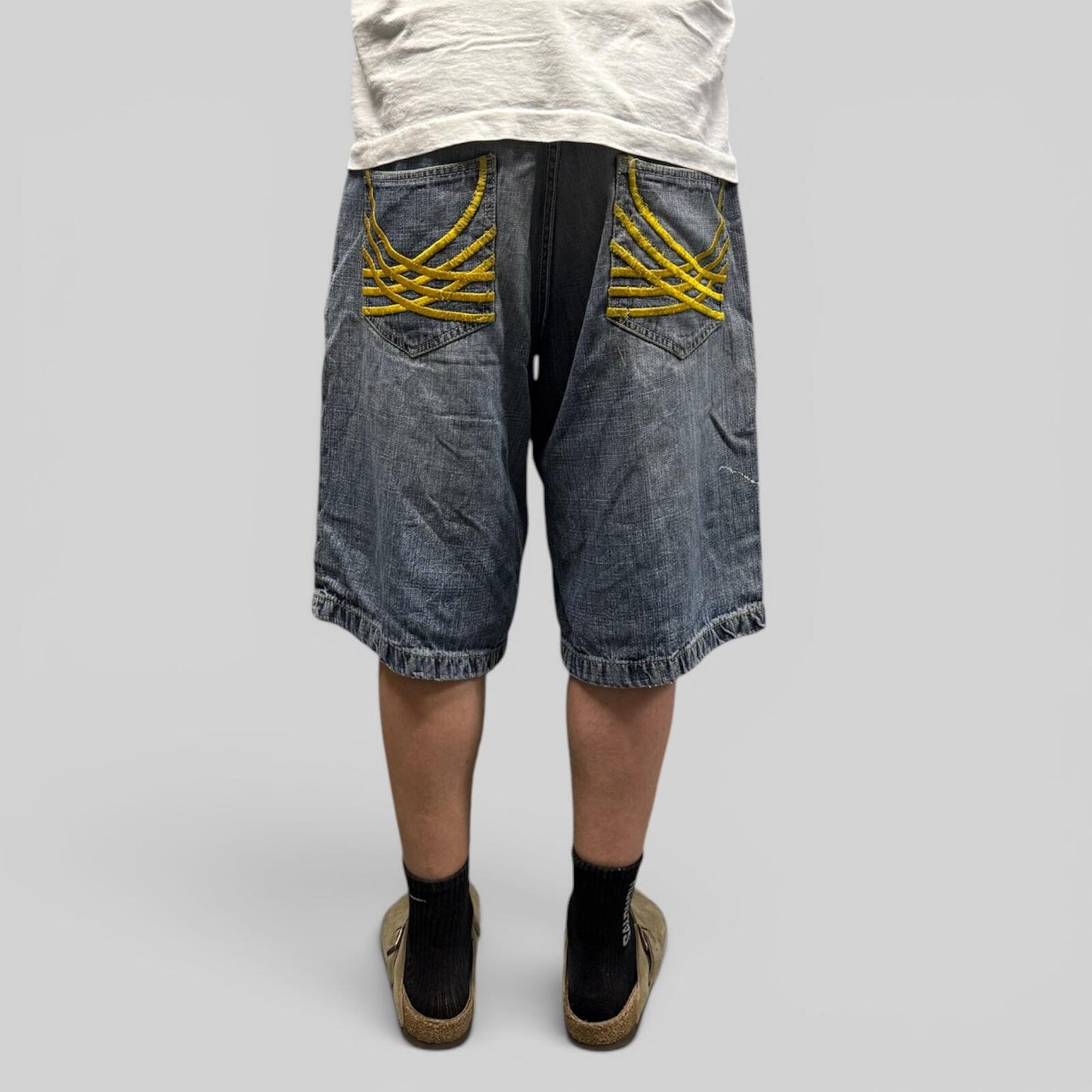 Vintage Y2K baggy hip hop denim jorts (W34)