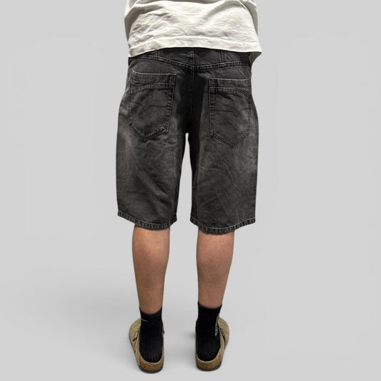 Vintage Y2K baggy hip hop jorts (W32)