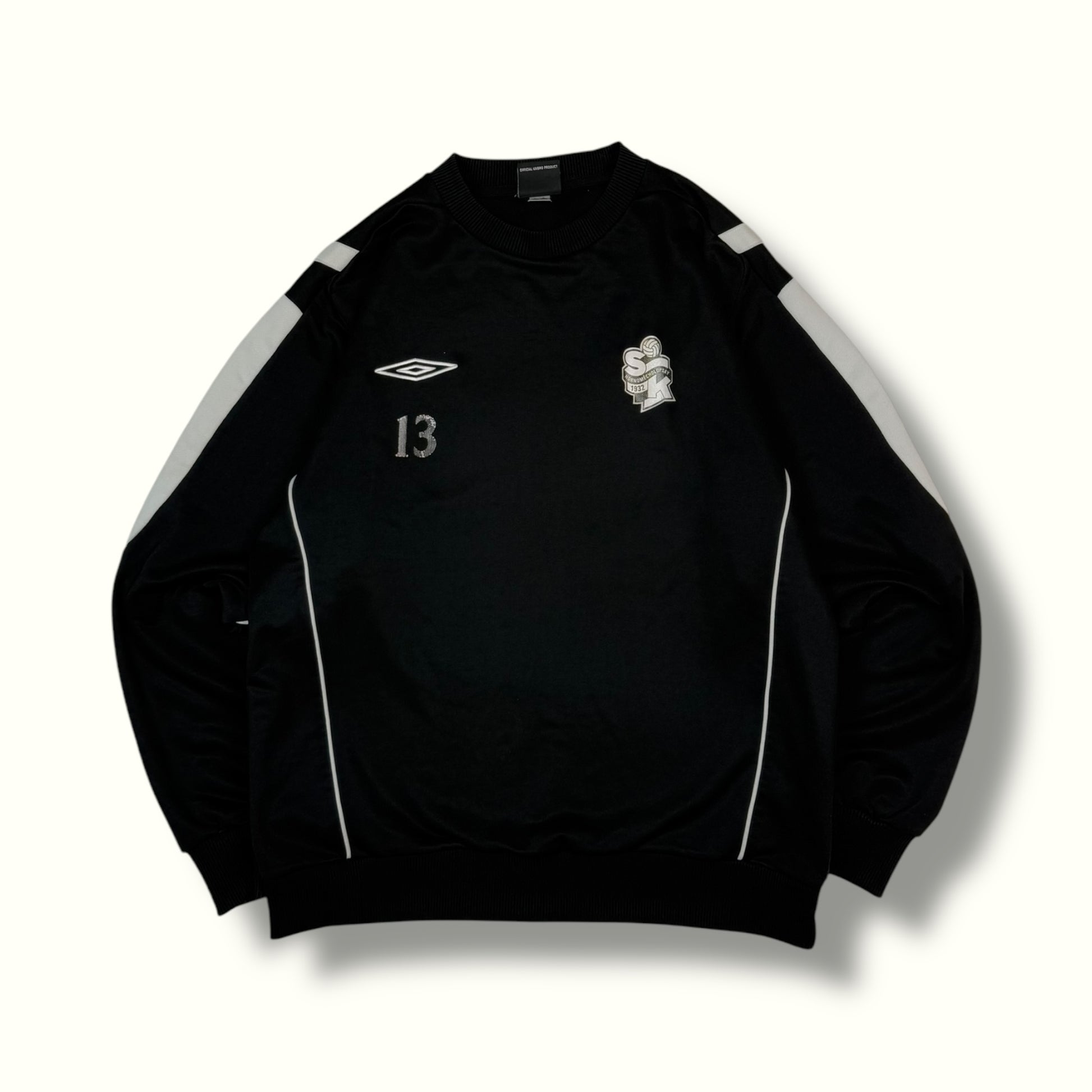 Vintage Umbro Y2K sweatshirt black
