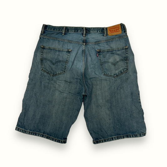 Levi's 569 baggy jorts (W40)