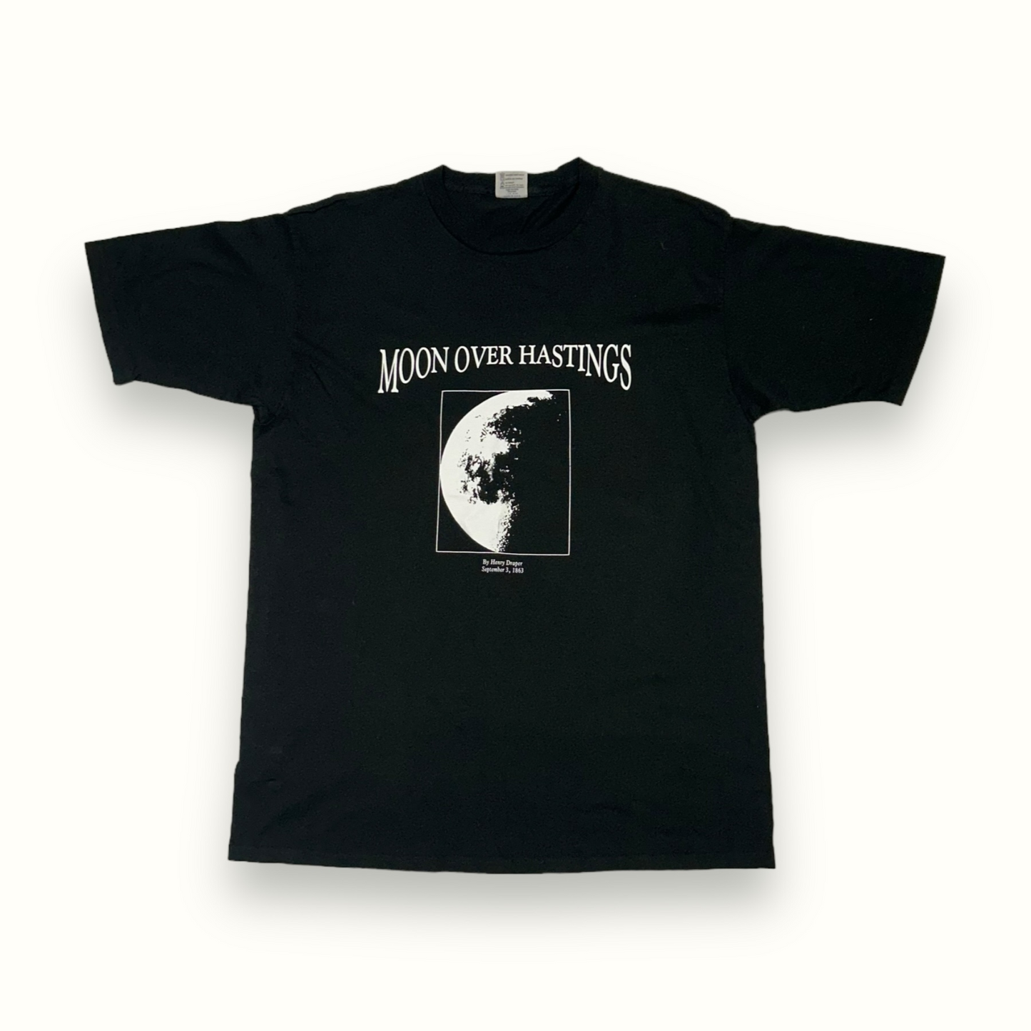 Vintage Moon over hastings graphic tee (L)