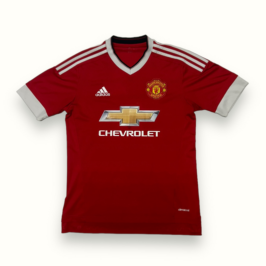 Manchester United 2015/16 home Adidas football shirt (S)