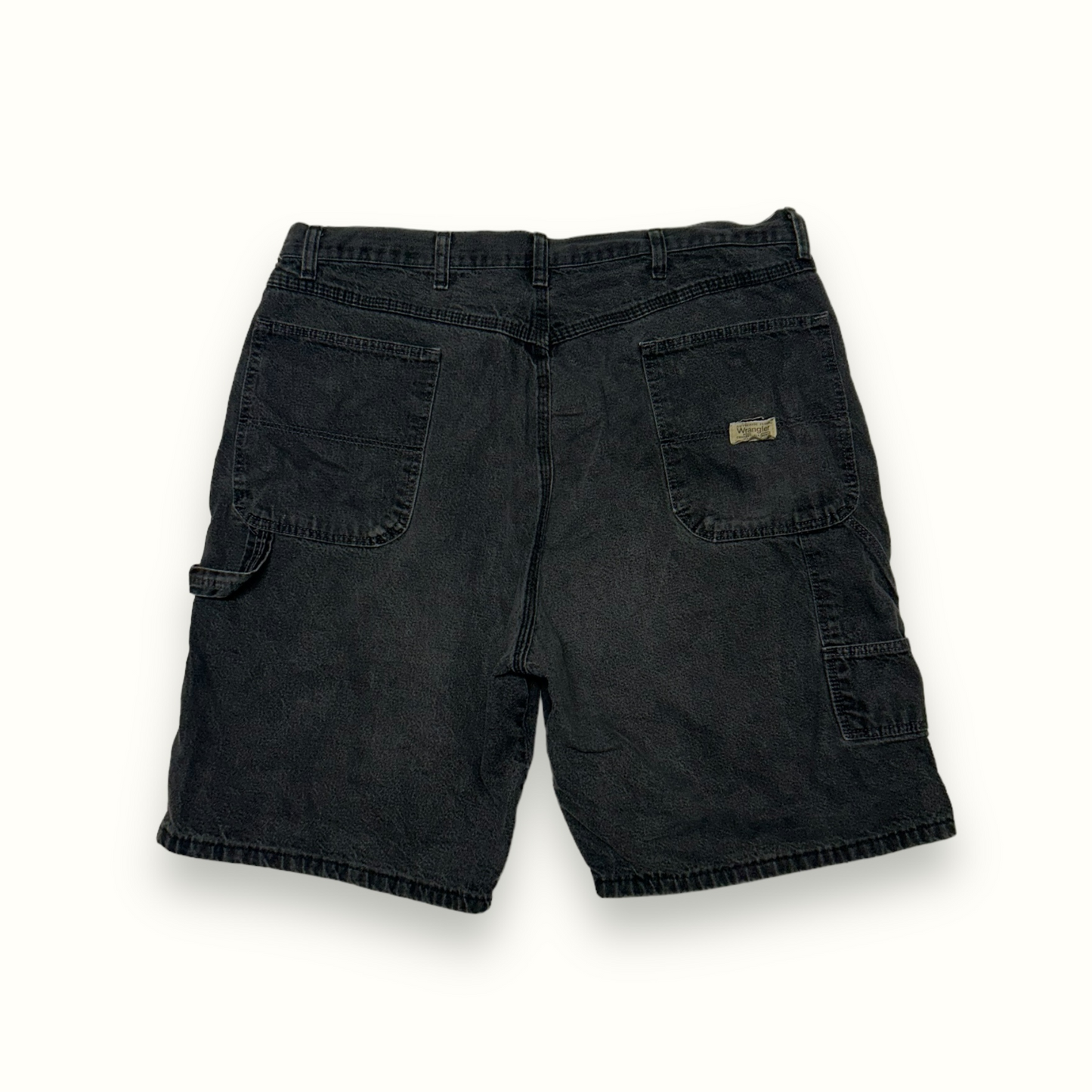 Vintage Wrangler carpenter shorts (W38)