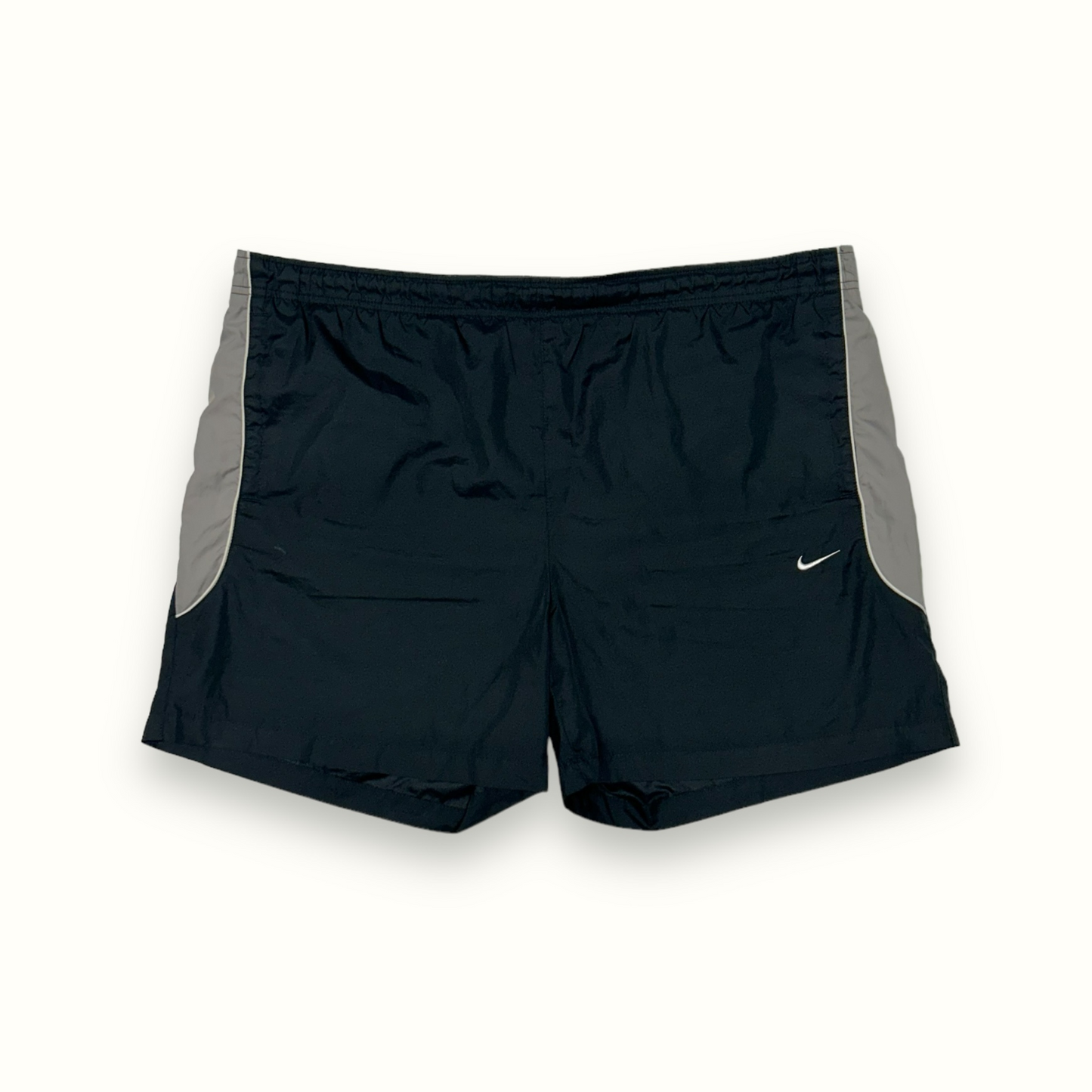 Vintage Nike shorts (XL)
