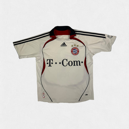 Vintage Bayern Munich 2006/07 Adidas Igor Toni home football shirt