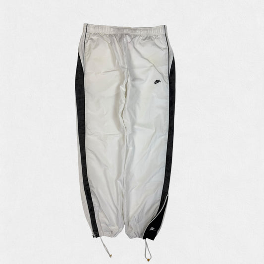 Vintage Y2K Nike baggy track pants white with side stripes