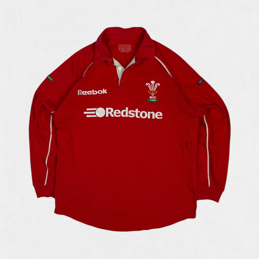 Vintage Wales 2001/02 Reebok rugby shirt 