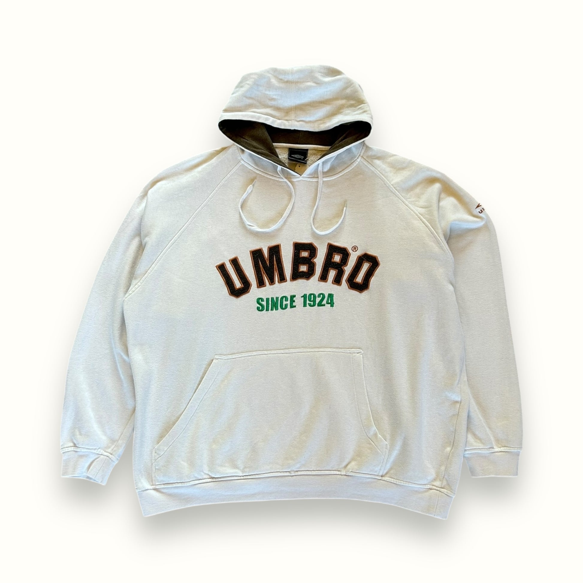Vintage 00s Umbro spell out hoodie white