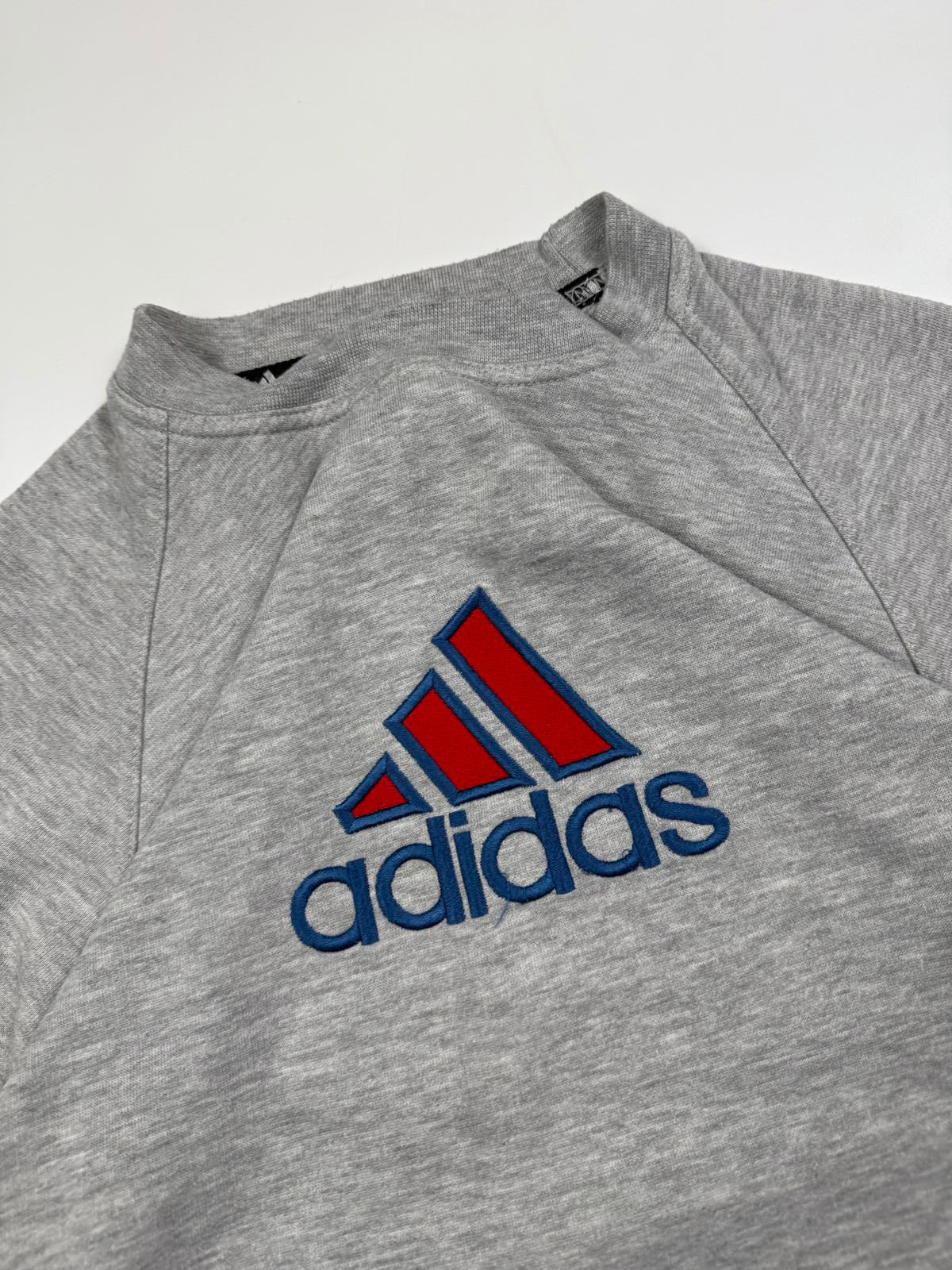 Vintage 90s Adidas centre logo sweatshirt (XL)