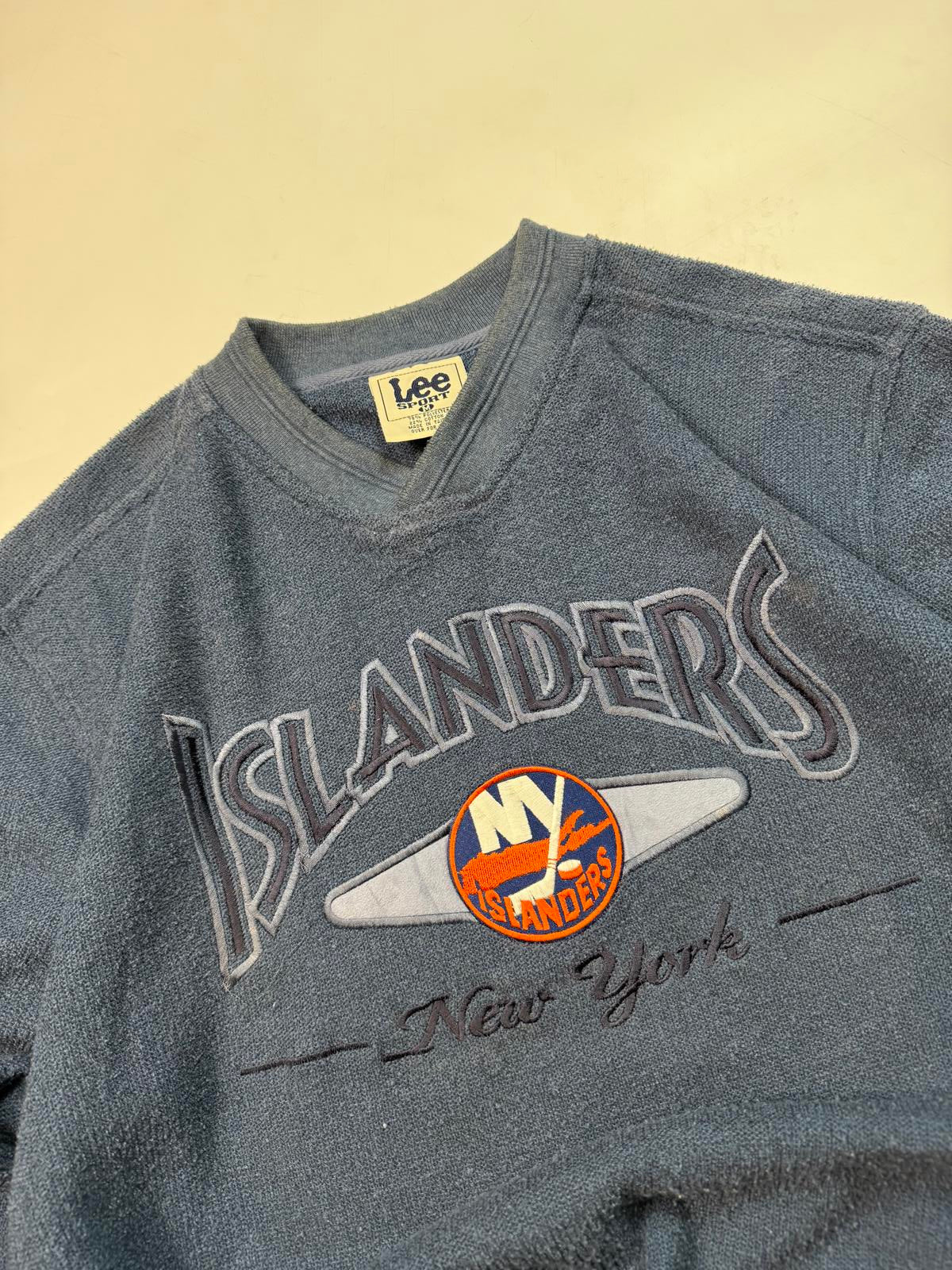 Vintage 90s New York Islanders fleece sweatshirt (M)