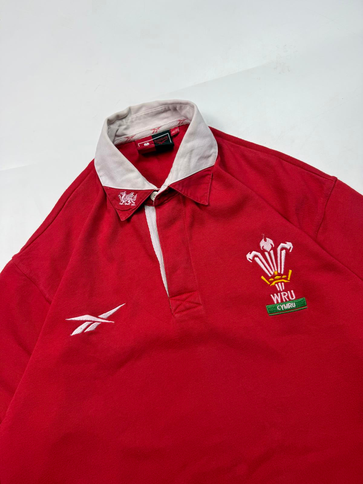 Vintage Wales 1998-00 Reebok rugby union shirt (M)
