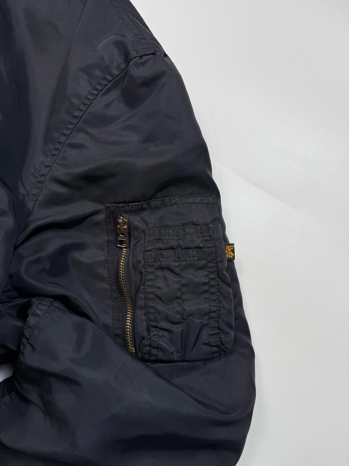 Vintage Alpha Industries MA-1 Military bomber jacket (L)