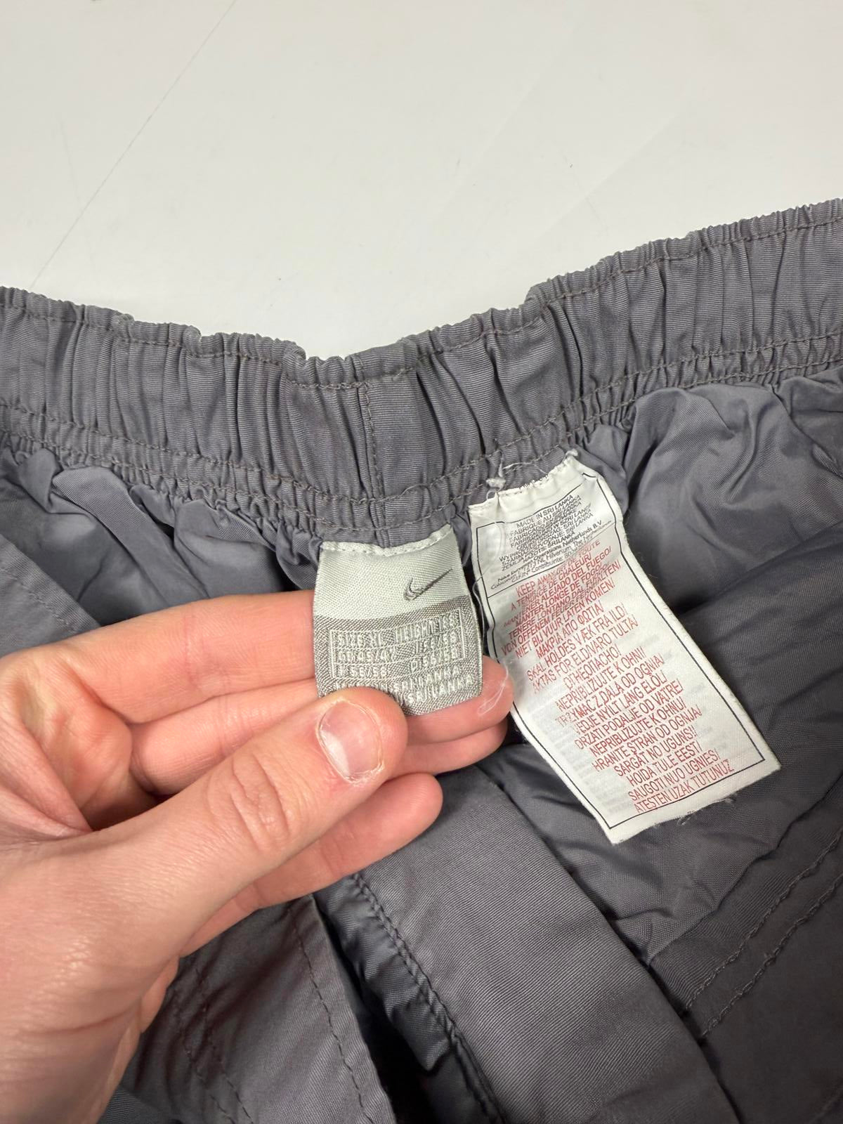 Vintage Nike wide leg baggy track pants (XL)