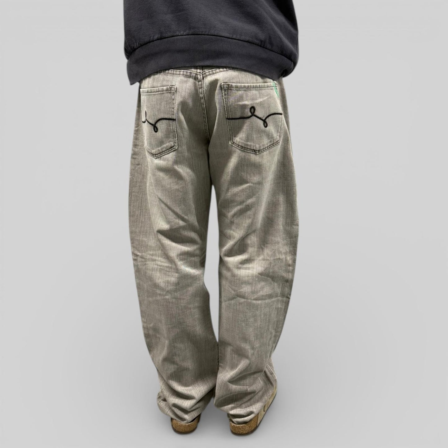 Vintage Y2K baggy hip hop Jeans (W38)