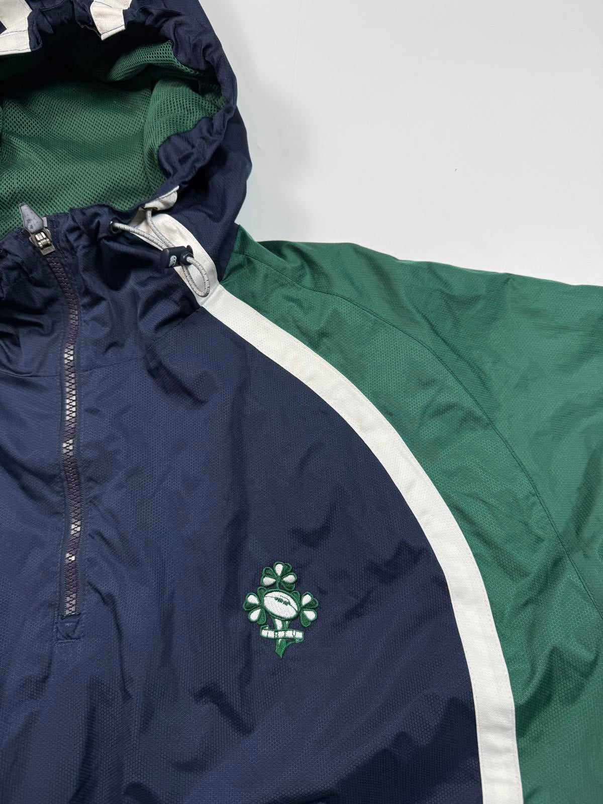 Vintage 2000s Ireland rugby union training jacket (L)