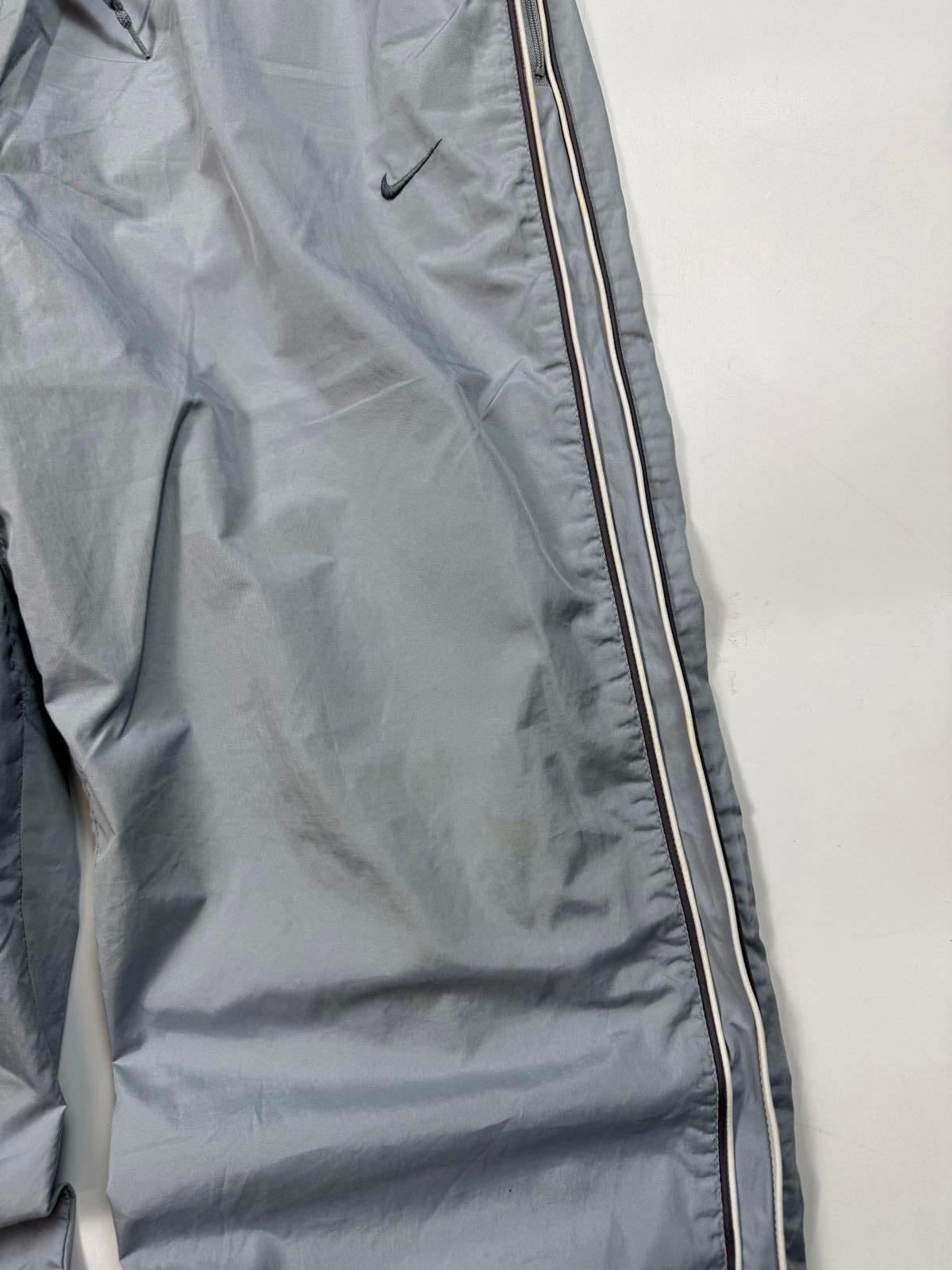 Vintage Nike side stripe baggy track pants (XL)