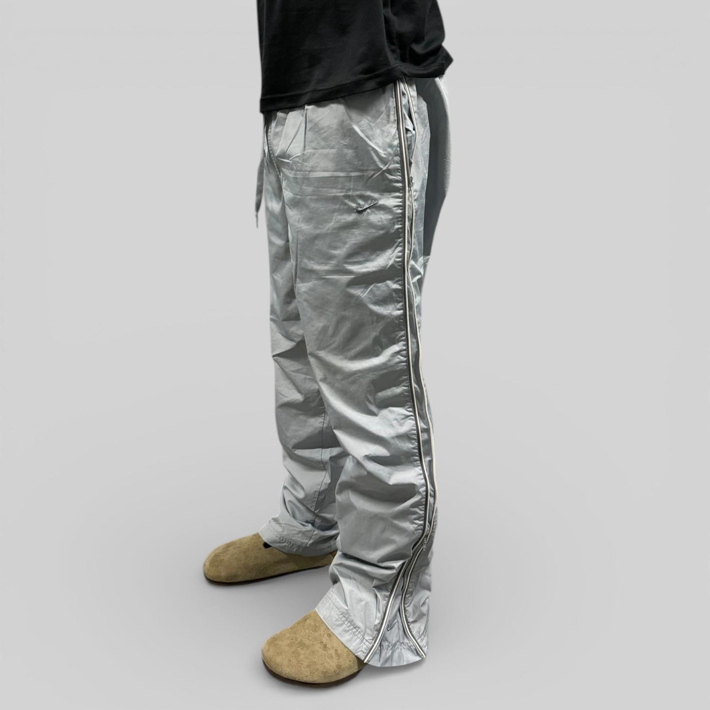 Vintage Nike side stripe baggy track pants (XL)