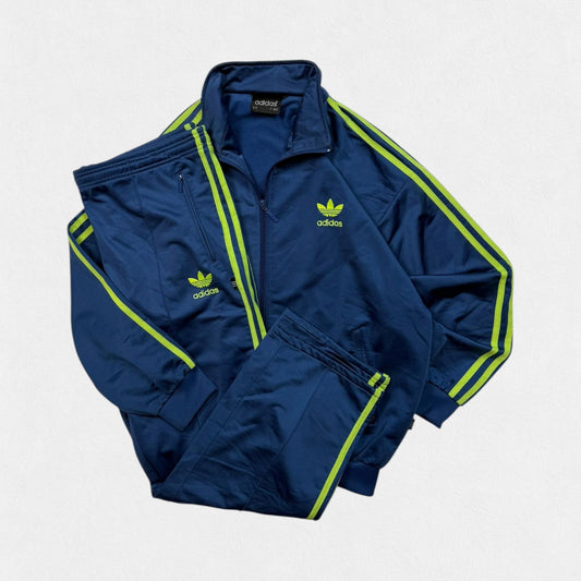 Vintage 90s Adidas originals tracksuit (M)