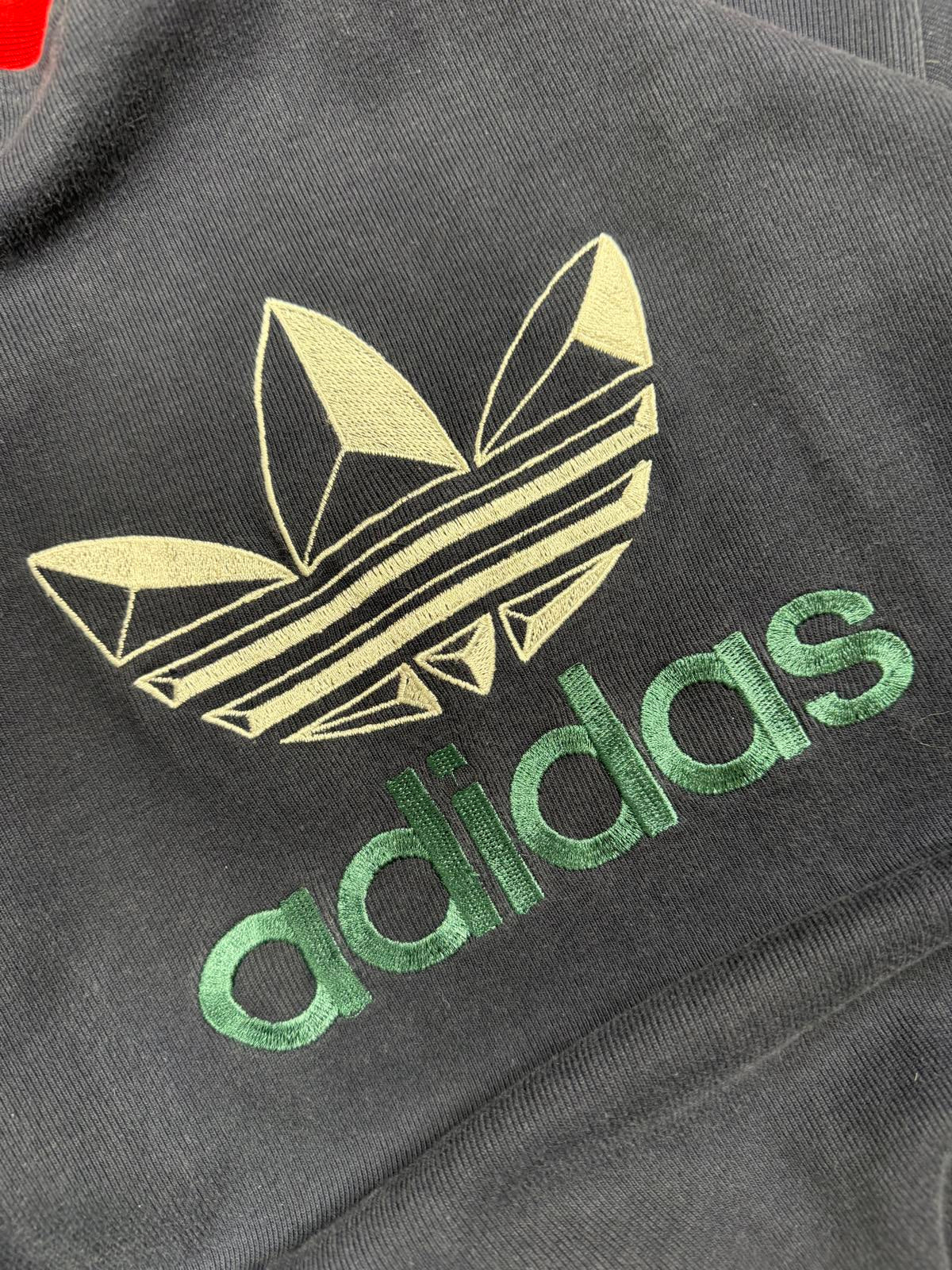 Vintage 90s Adidas Originals centre logo sweatshirt (L)