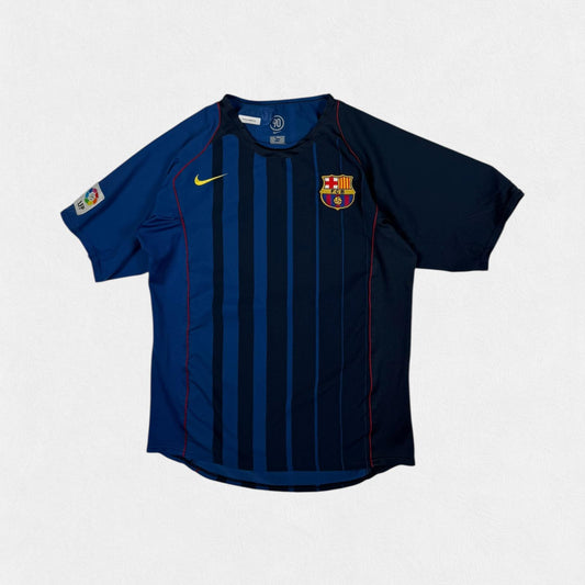 Vintage Barcelona 2004/05 Nike away football shirt (M)