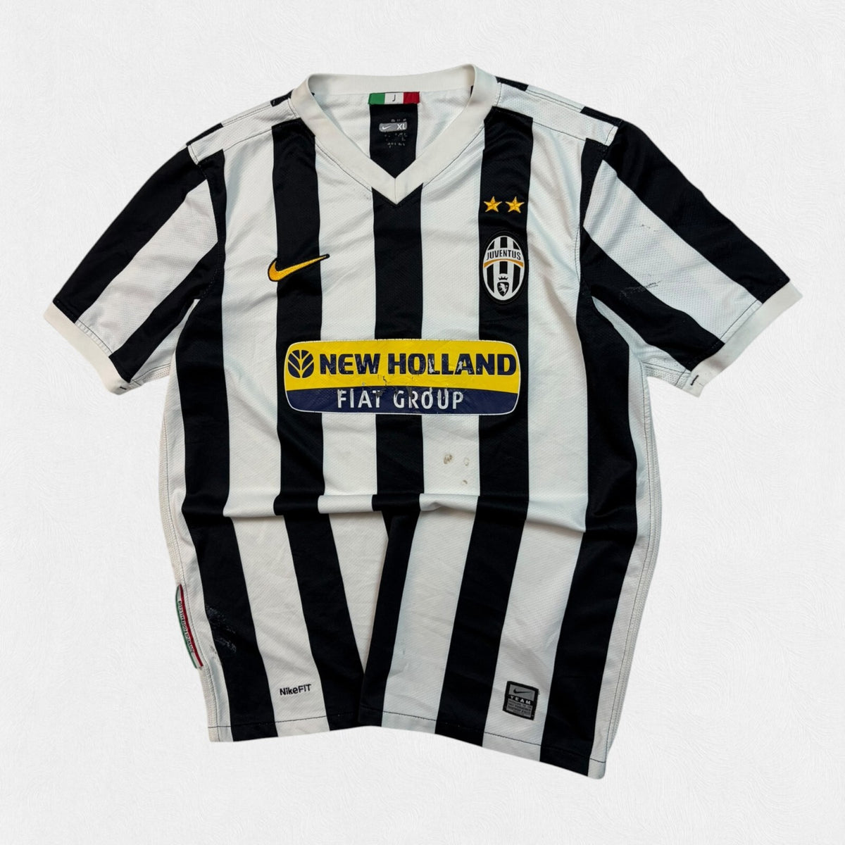 Vintage Juventus 2009/10 Nike football shirt (XS)