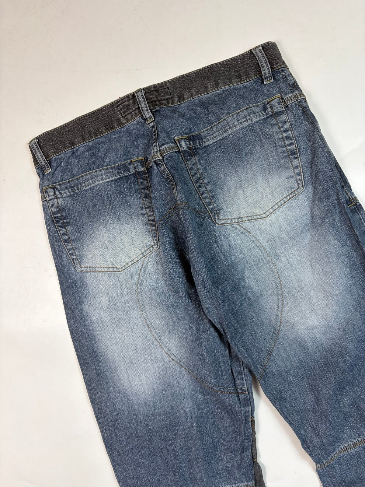 Vintage Y2K Fishbone surfwear baggy hip hop jeans (W34)