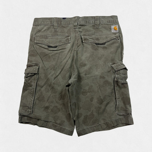 Carhartt baggy camouflage cargo shorts (W33)