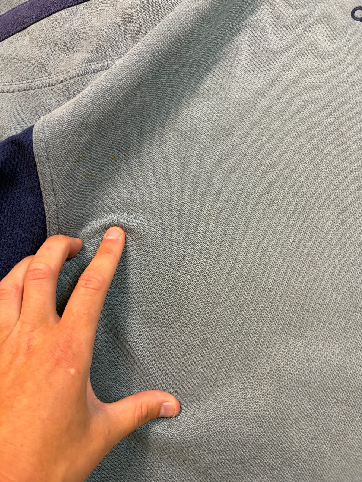Vintage 90s Adidas centre logo sweatshirt (M)