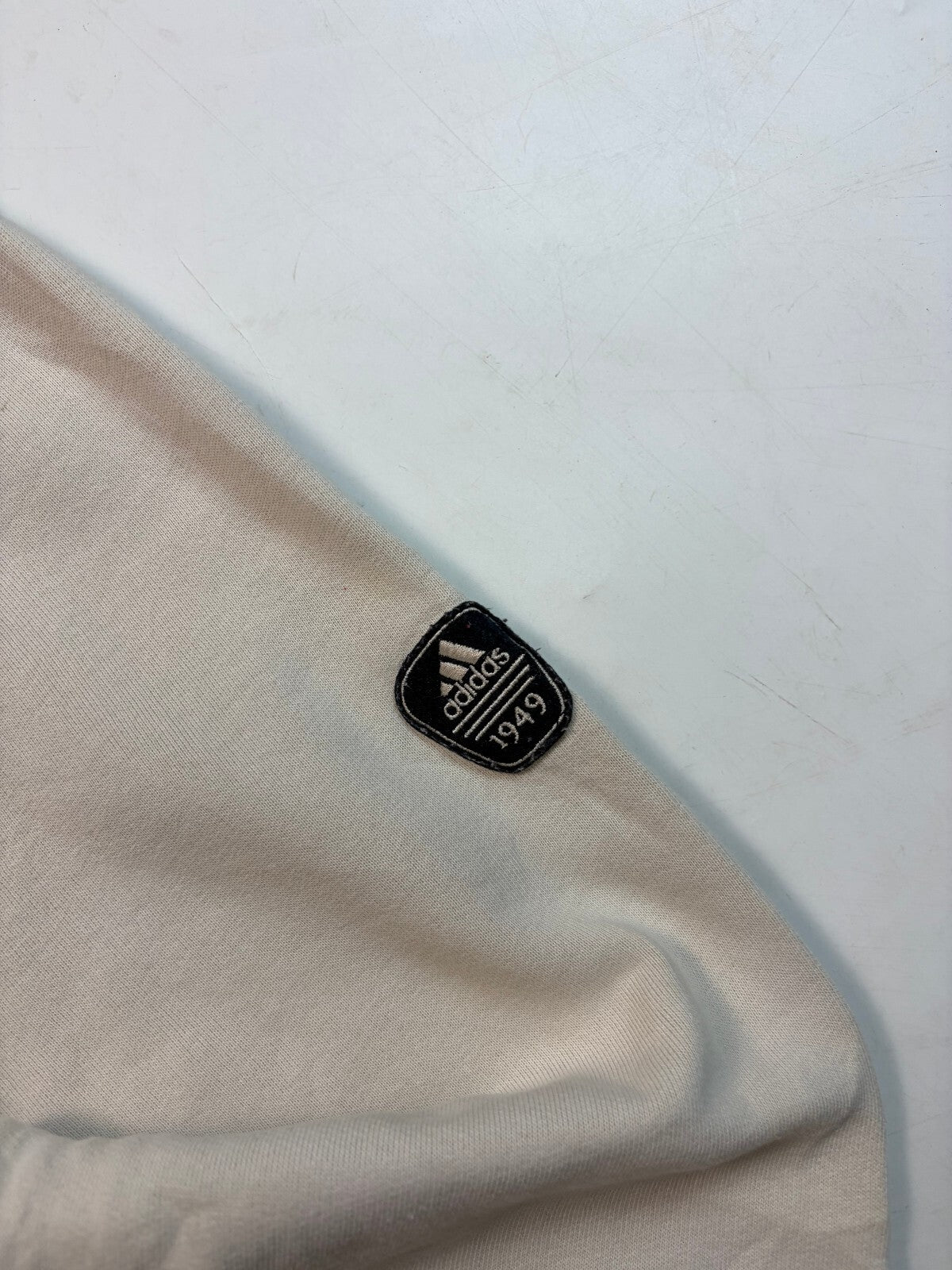 Vintage Y2K Adidas spell out sweatshirt (M)