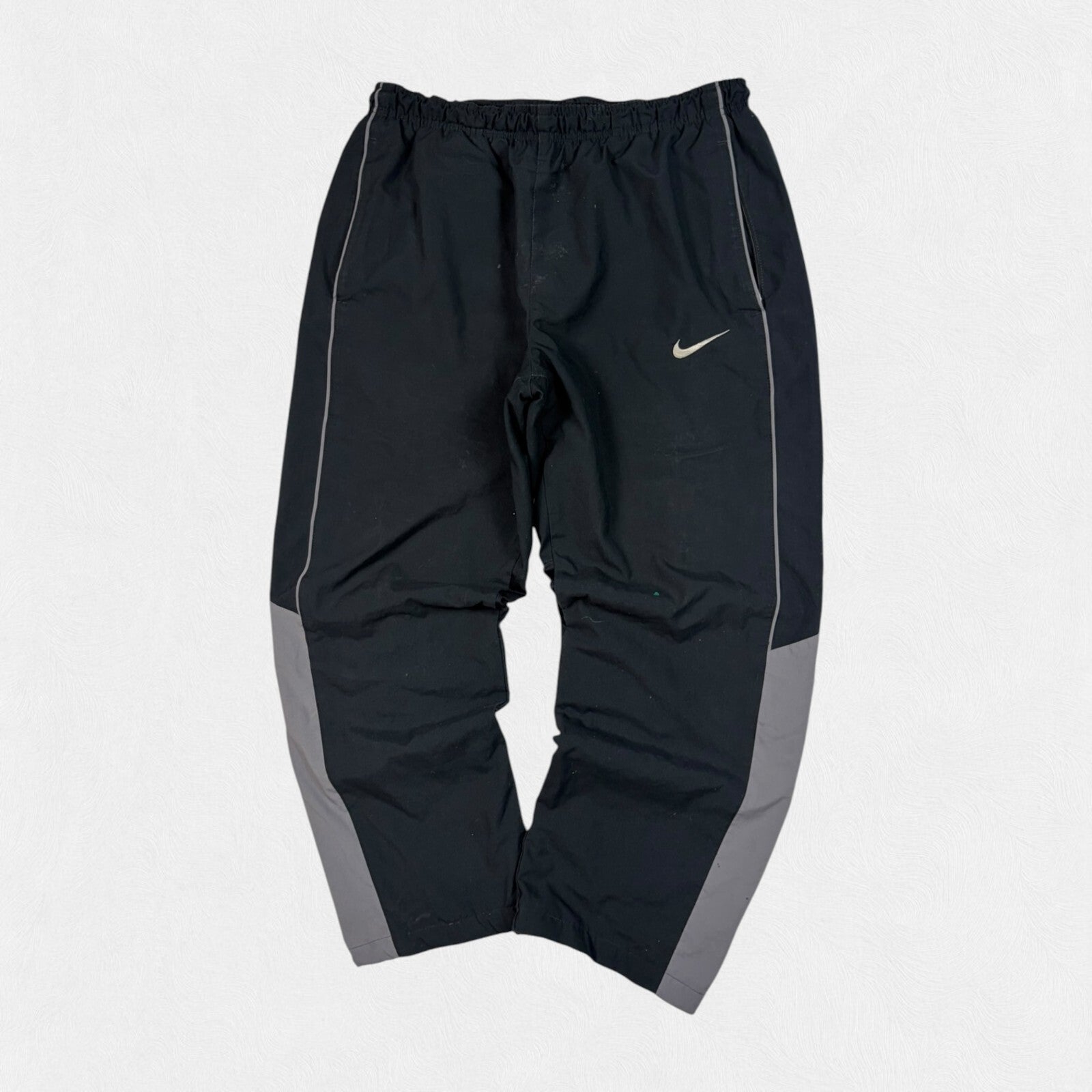 Vintage Nike side stripe baggy track pants (L)