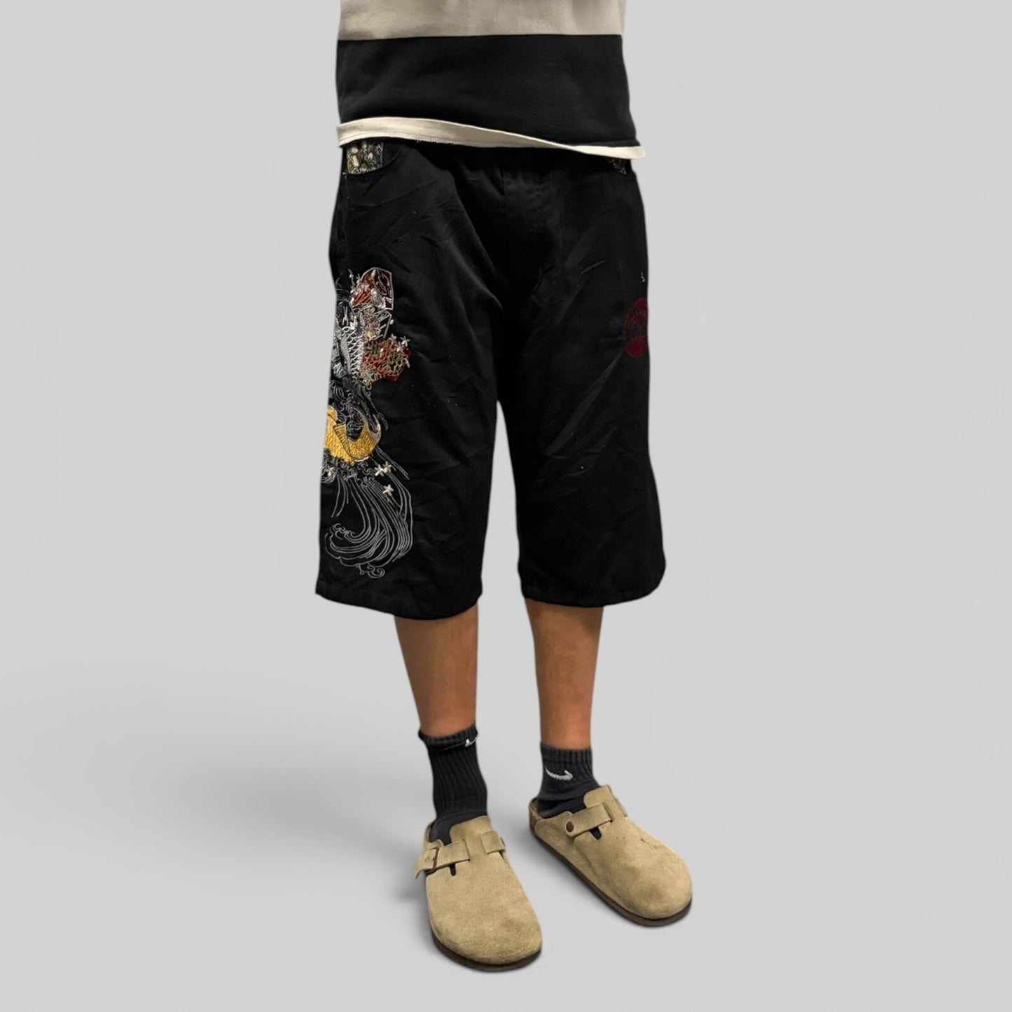 Vintage Y2K japanese baggy hip hop shorts (W40)