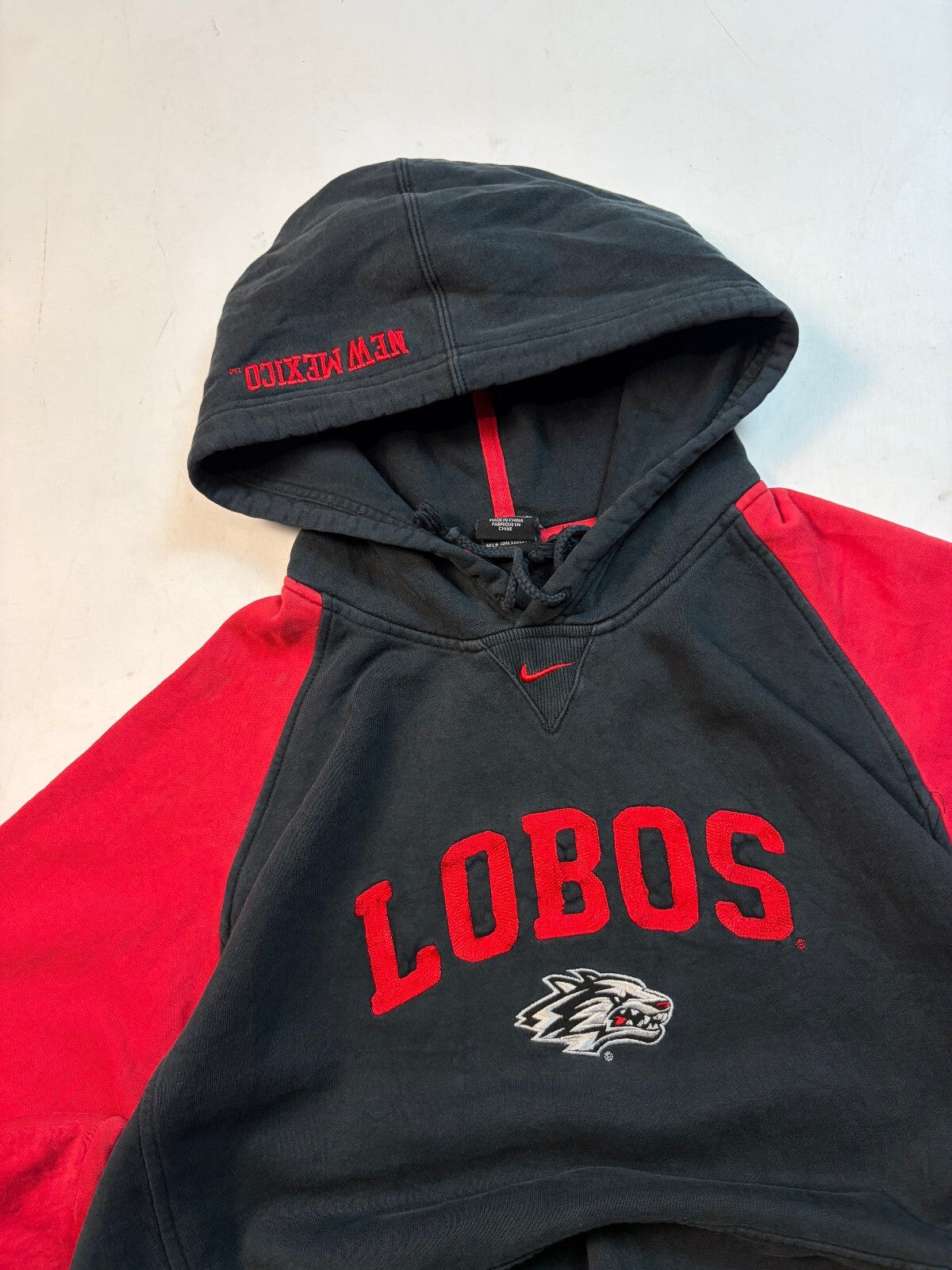 Vintage 90s Nike New Mexico Lobos centre swoosh hoodie (L)