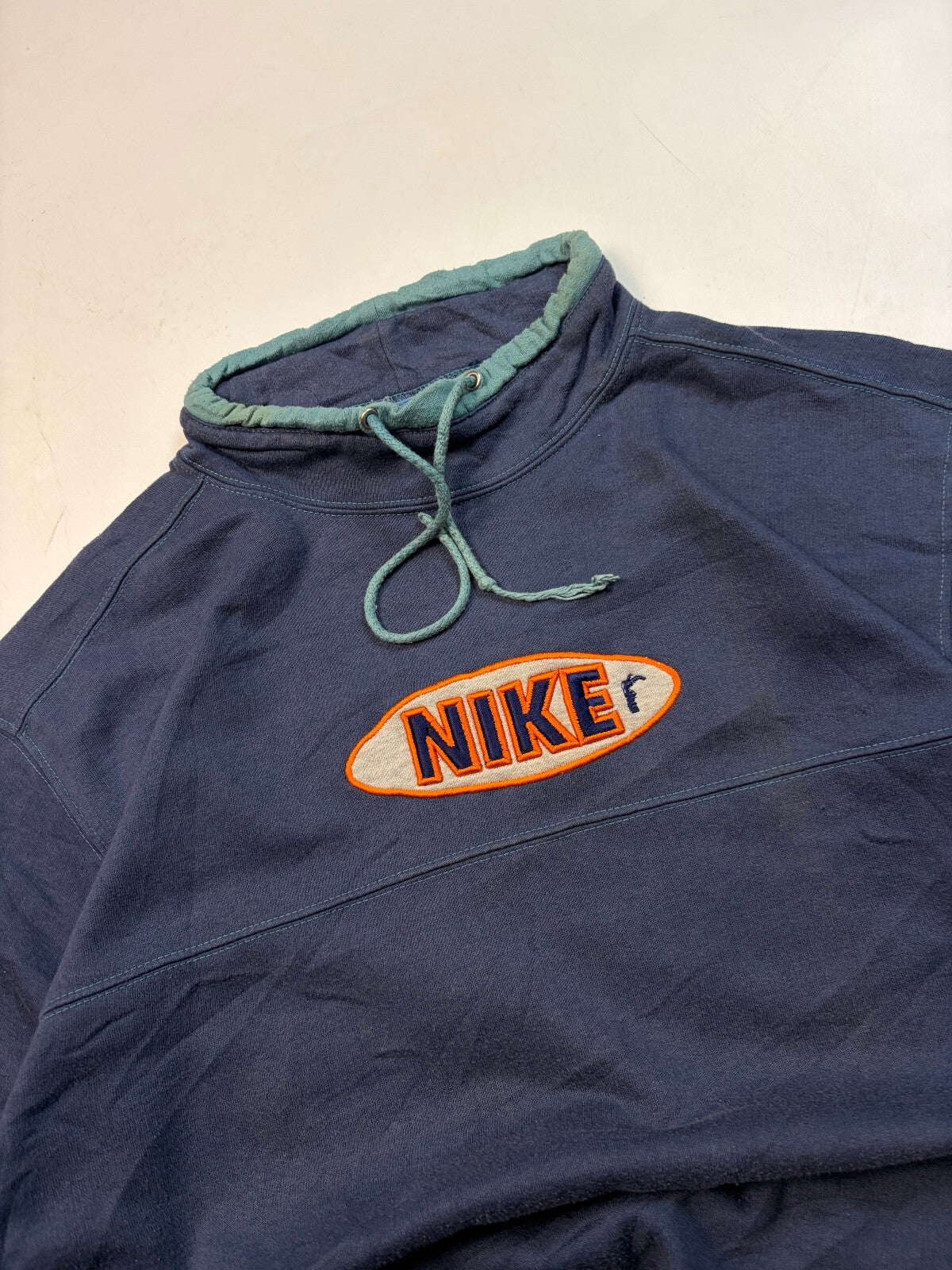 Vintage 90s Nike spell out sweatshirt (L)