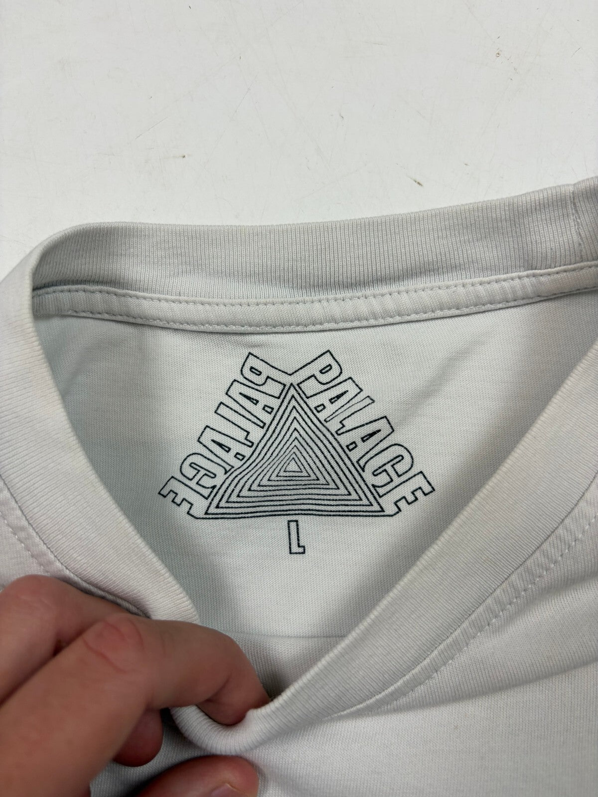Palace graphic tee white (L)