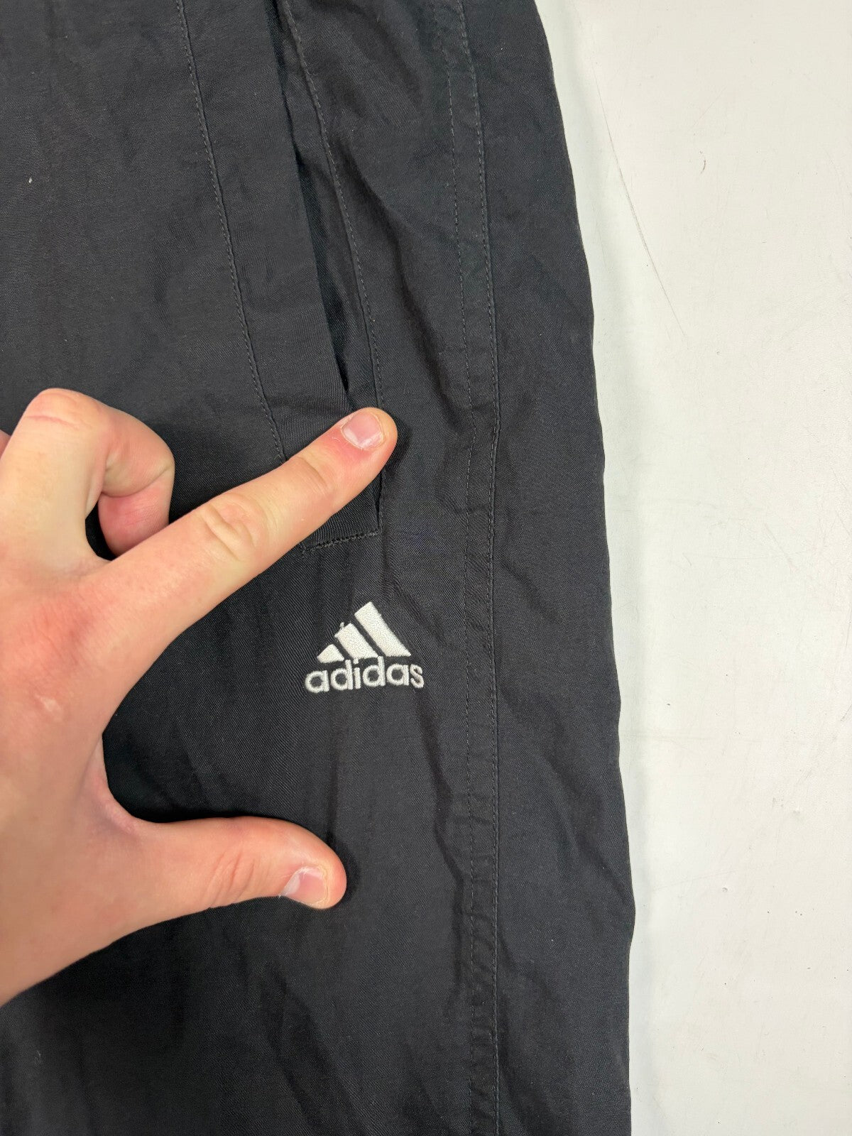 Vintage adidas baggy track pants (M)