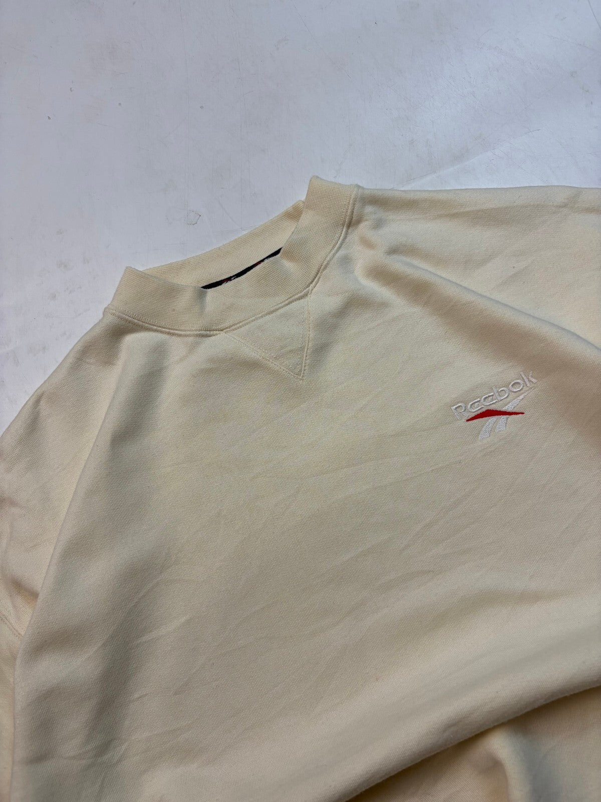 Vintage Y2K Reebok small logo sweatshirt (L)