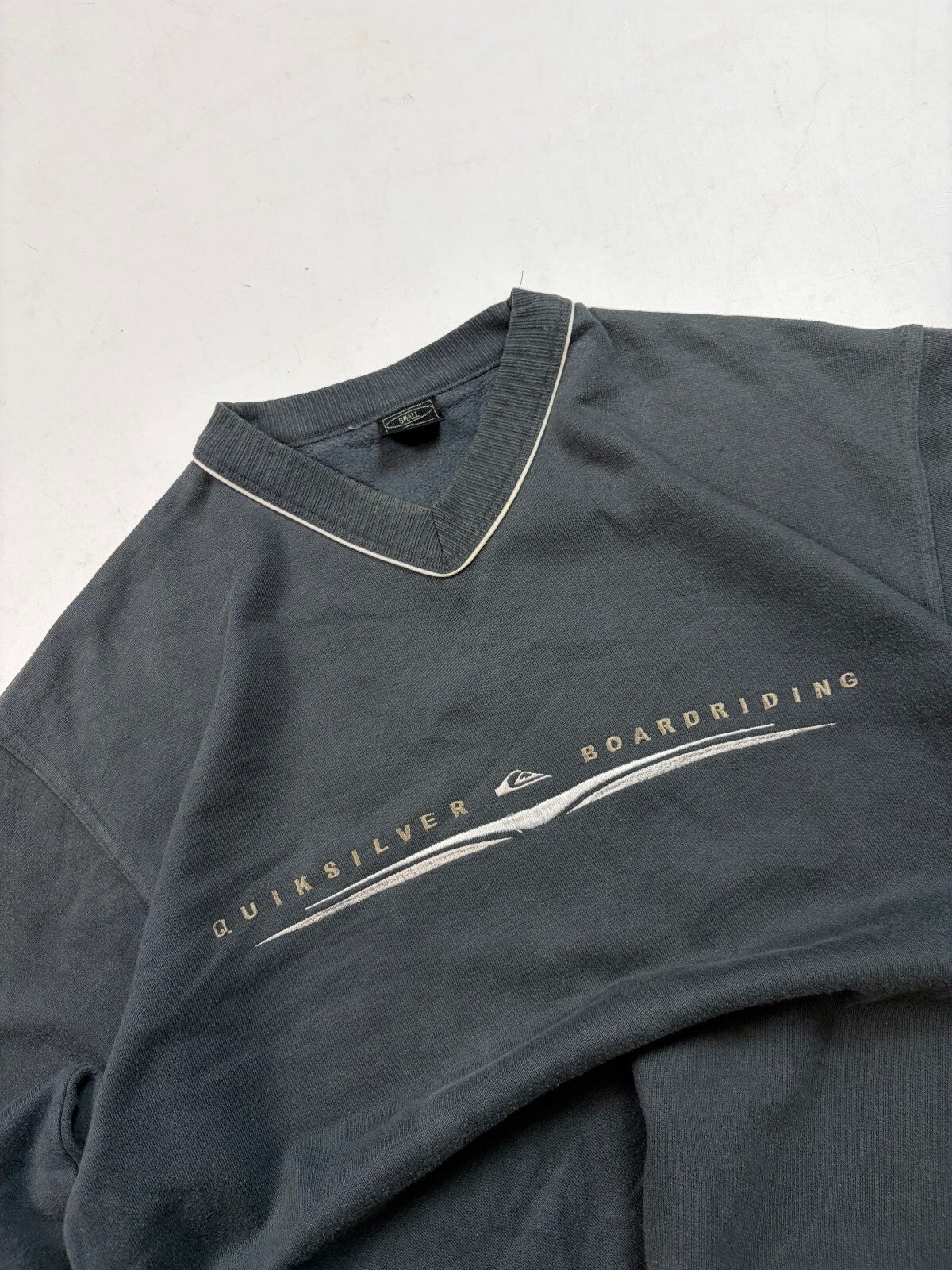 Vintage Y2K Quiksilver board riding spell out sweatshirt (S)