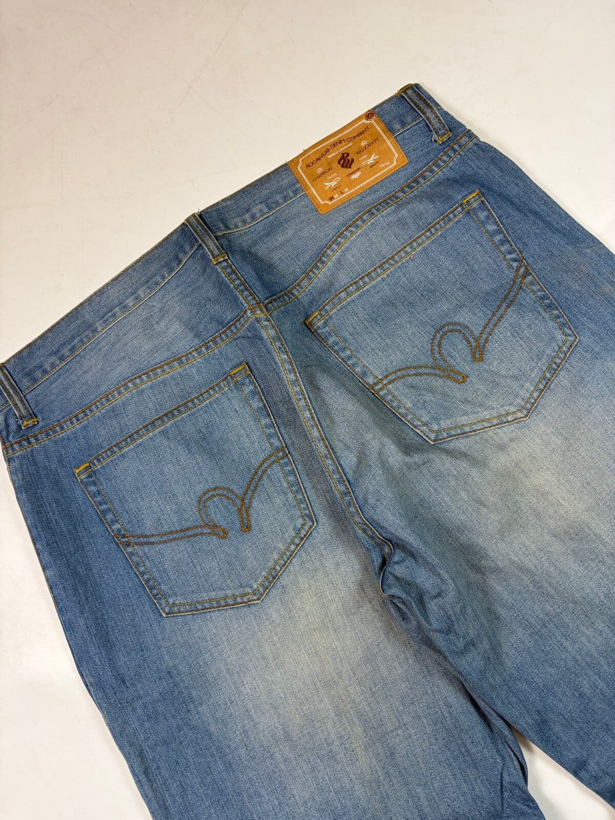 Vintage Y2K Rocawear baggy hip hop jeans (W40)
