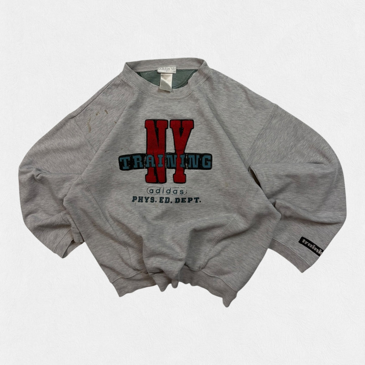 Vintage 90s adidas originals crewneck sweatshirt (M)