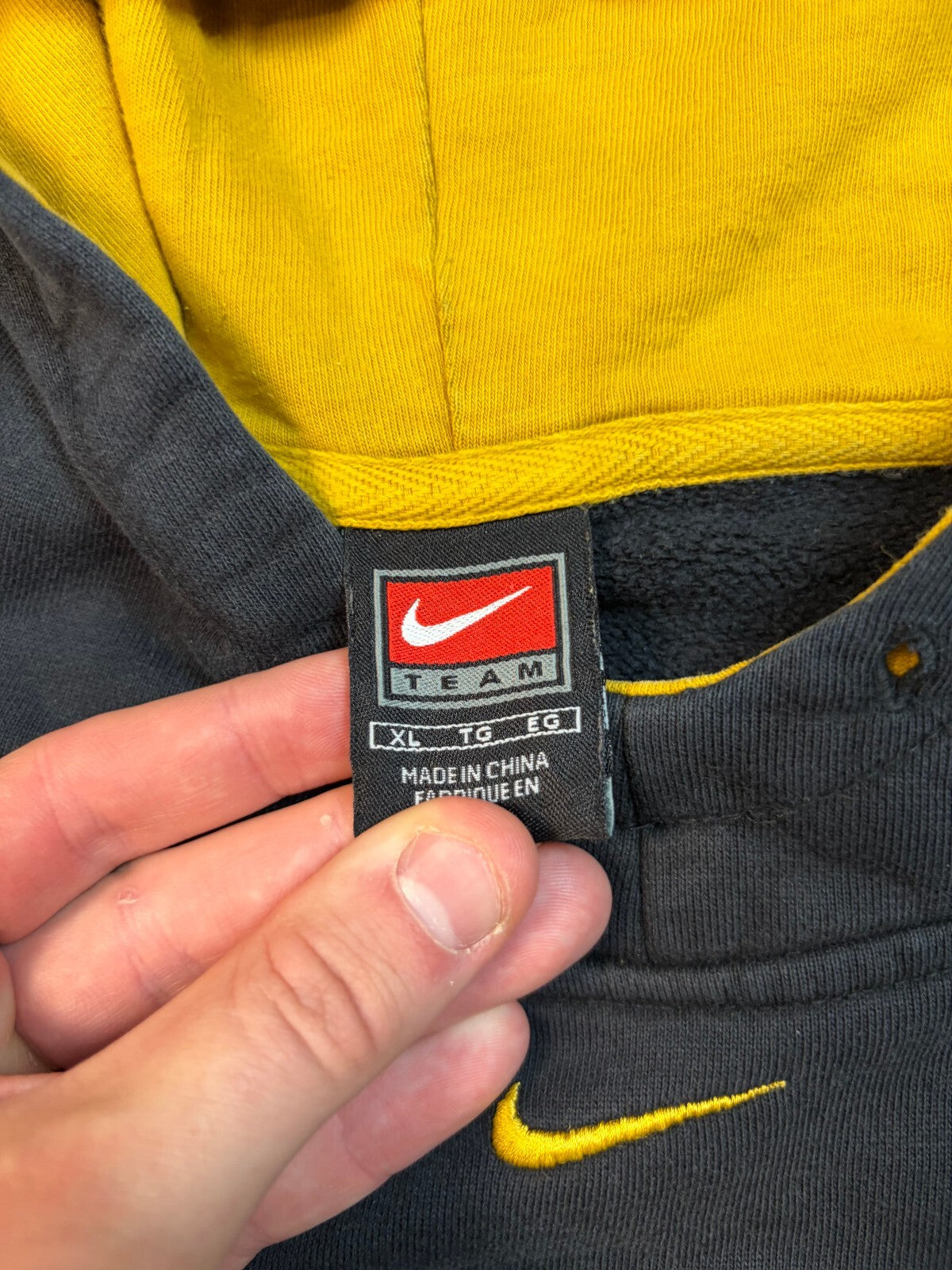 Vintage 90s Nike Mizzou centre swoosh hoodie (XL)