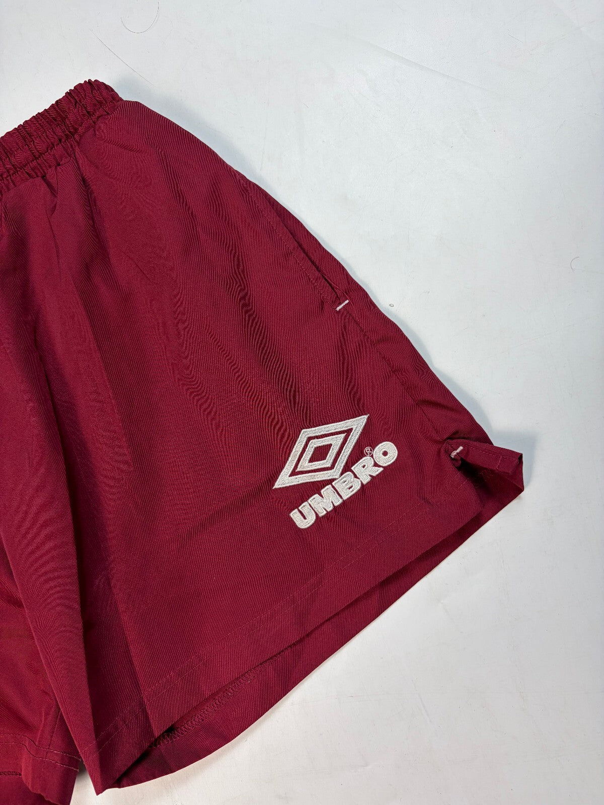 Vintage 90s Umbro sport shorts (L)