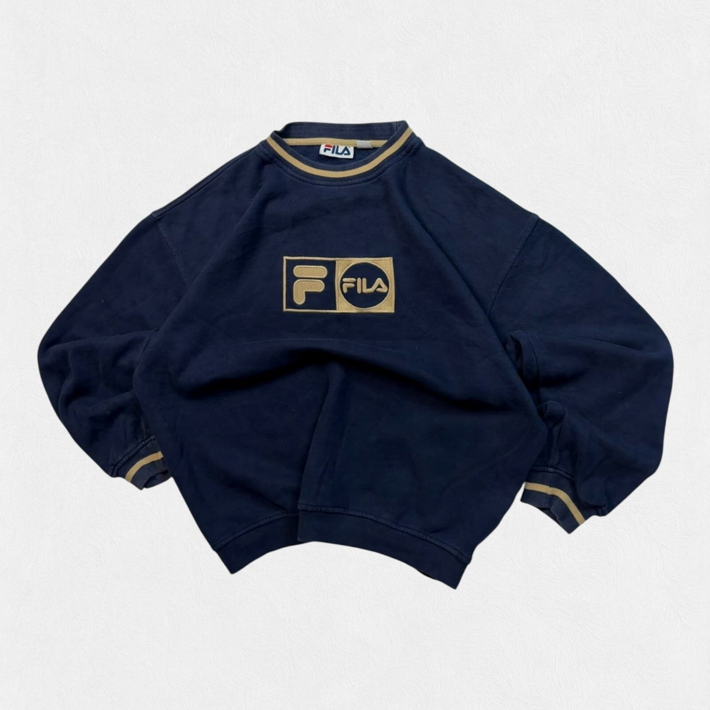 Vintage 90s Fila centre logo sweatshirt (XL)
